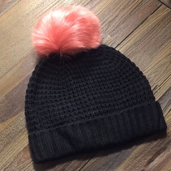 Anthropology/Norla Cuff Faux Fur Pom Pom Beanie - Picture 3 of 8